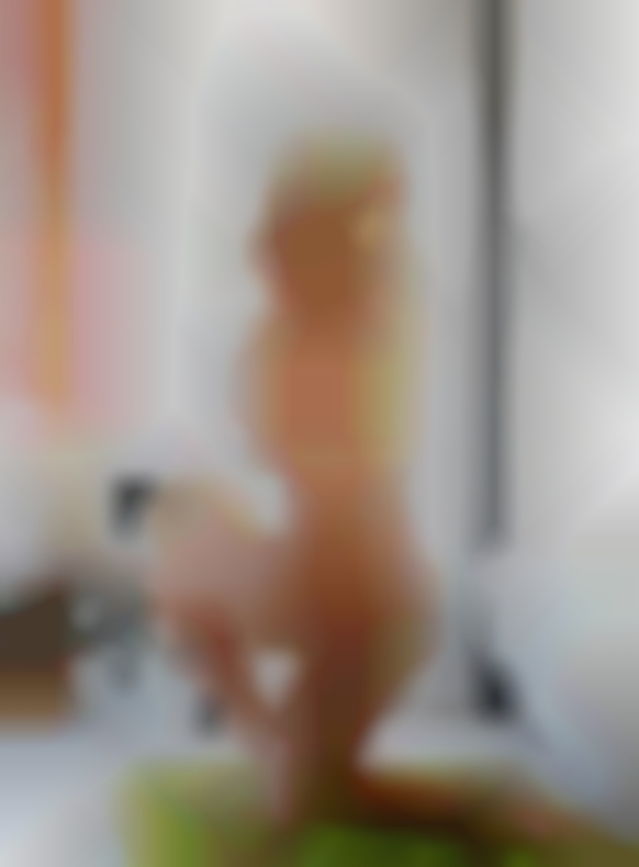 Naked girls Frankfort